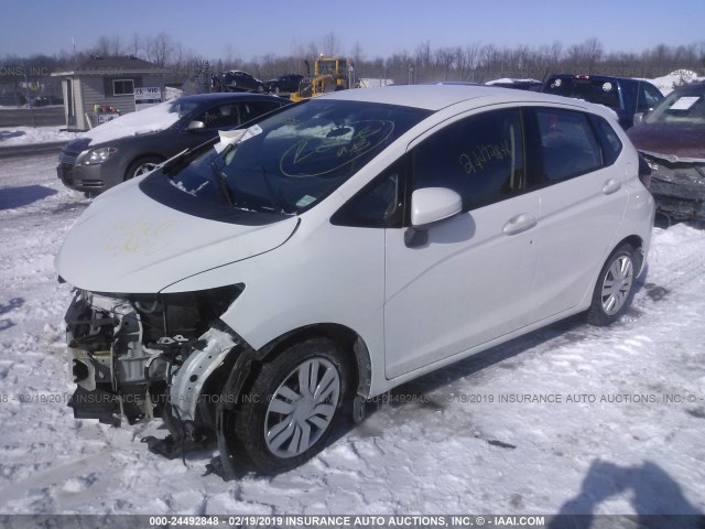 3HGGK5H59FM758383 - 2015 HONDA FIT LX WHITE photo 2