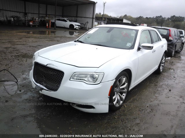 2C3CCAEG8FH739495 - 2015 CHRYSLER 300C WHITE photo 2