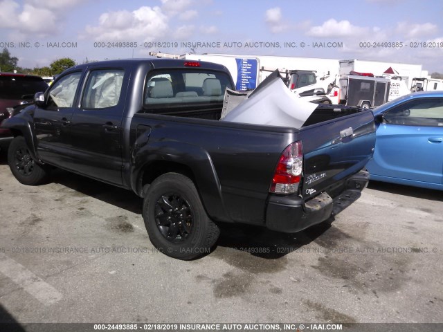 5TFLU4EN5FX116579 - 2015 TOYOTA TACOMA DOUBLE CAB/TRD PRO GRAY photo 3