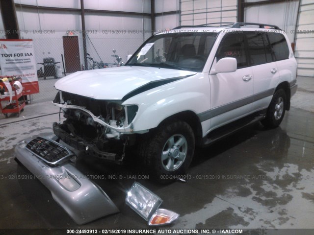 JT3HT05J6X0056910 - 1999 TOYOTA LAND CRUISER  WHITE photo 2