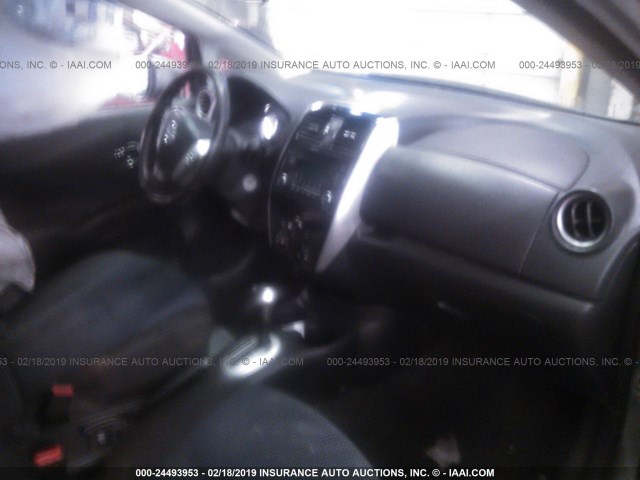 3N1CE2CP9FL408708 - 2015 NISSAN VERSA NOTE S/S PLUS/SV/SL/SR SILVER photo 5