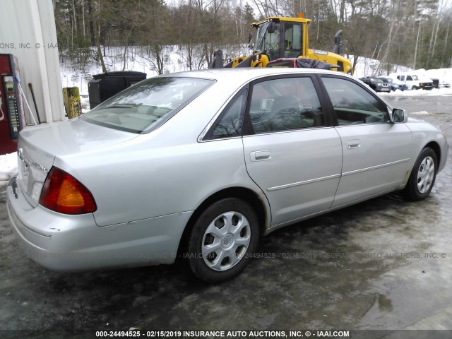 4T1BF28B92U223489 - 2002 TOYOTA AVALON XL/XLS SILVER photo 4