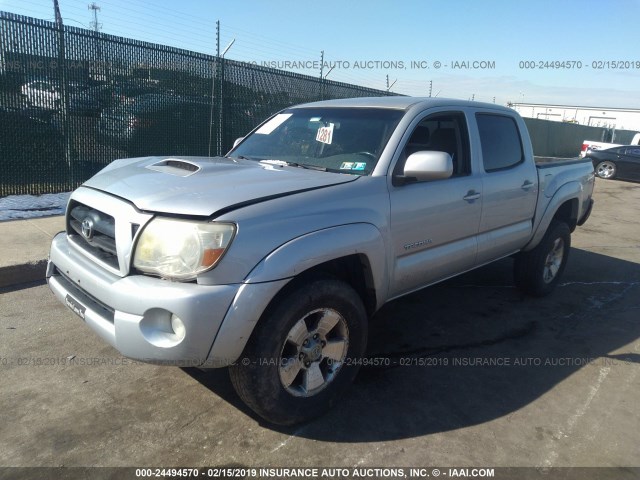 5TELU42N45Z125415 - 2005 TOYOTA TACOMA DOUBLE CAB 银色 照片 2