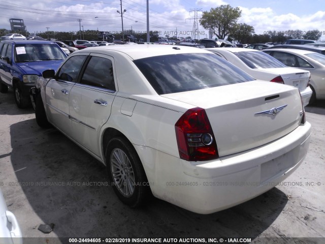 2C3CA5CV0AH284049 - 2010 CHRYSLER 300 TOURING CREAM photo 3