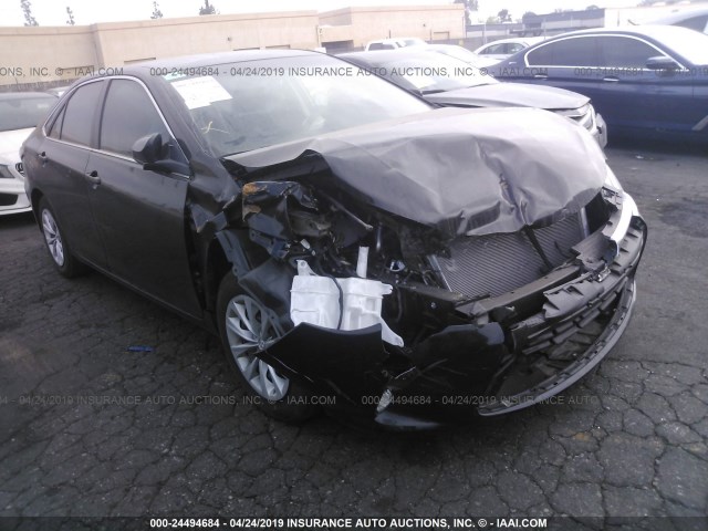 4T1BF1FK4HU797701 - 2017 TOYOTA CAMRY LE/XLE/SE/XSE BLACK photo 1