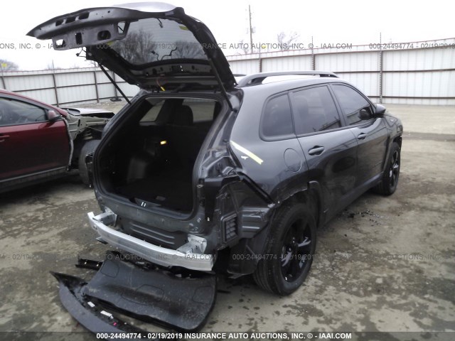 1C4PJMCBXJD559811 - 2018 JEEP CHEROKEE LATITUDE GRAY photo 4