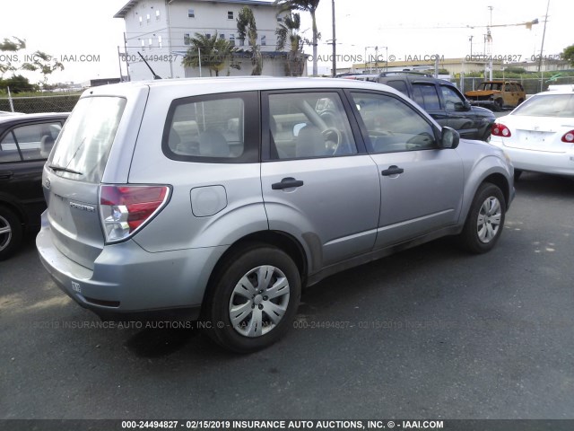 JF2SH6AC3AG764688 - 2010 SUBARU FORESTER 2.5X SILVER photo 4