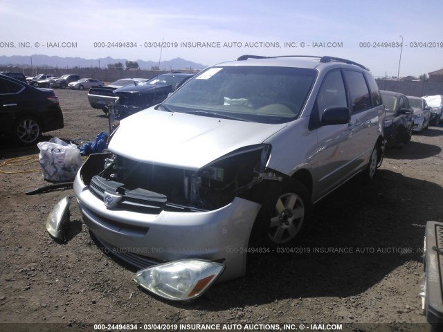 5TDZA23C44S071937 - 2004 TOYOTA SIENNA CE/LE SILVER photo 2