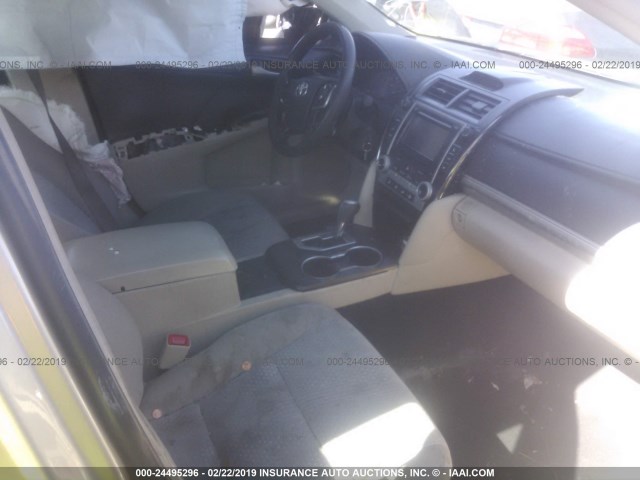 4T1BF1FK3CU586482 - 2012 TOYOTA CAMRY SE/LE/XLE 金色 照片 5