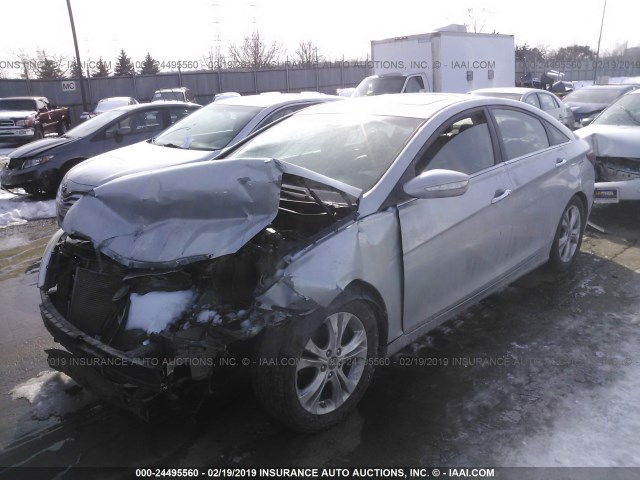 5NPEC4AC8BH004994 - 2011 HYUNDAI SONATA SE/LIMITED SILVER photo 2