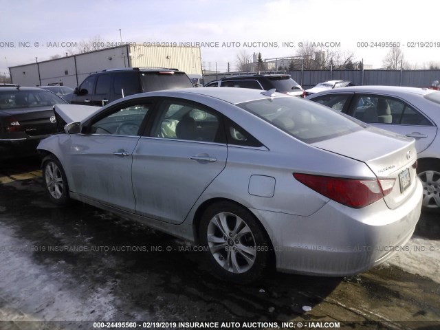 5NPEC4AC8BH004994 - 2011 HYUNDAI SONATA SE/LIMITED SILVER photo 3