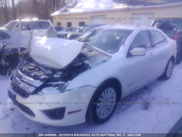 3FADP0L38BR294193 - 2011 FORD FUSION HYBRID WHITE photo 2