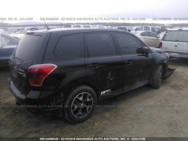 JF2SJAAC8FG414942 - 2015 SUBARU FORESTER 2.5I BLACK photo 4