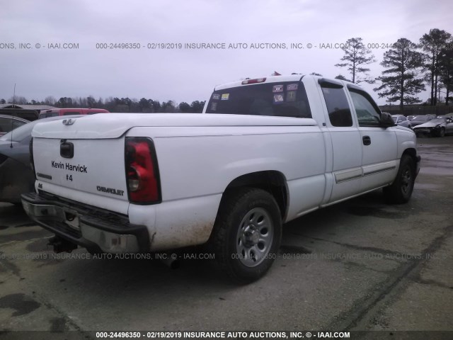 2GCEC19T451389768 - 2005 CHEVROLET SILVERADO C1500 WHITE photo 4