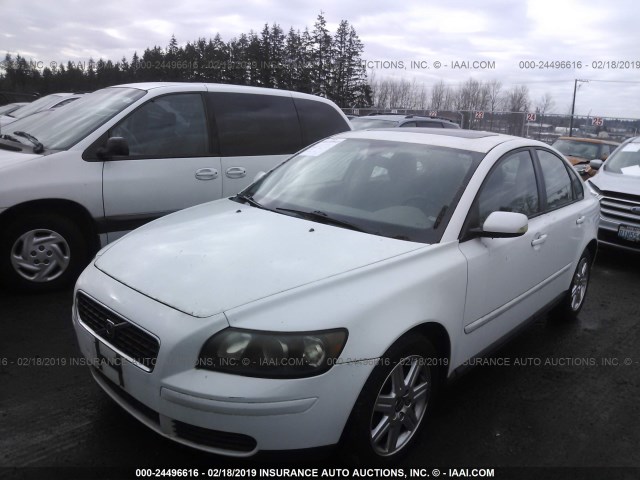 YV1MS382362179693 - 2006 VOLVO S40 2.4I WHITE photo 2