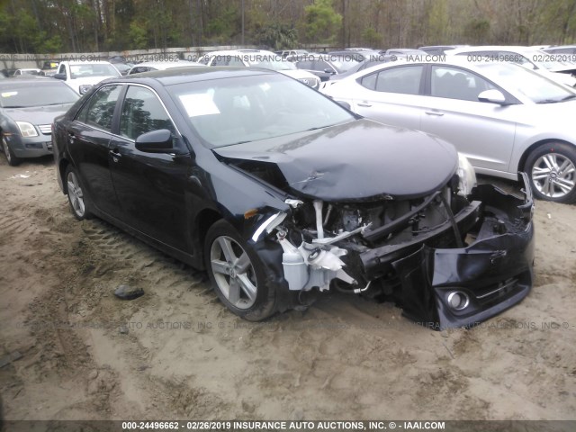 4T1BF1FK2CU057783 - 2012 TOYOTA CAMRY SE/LE/XLE 黑色 照片 1