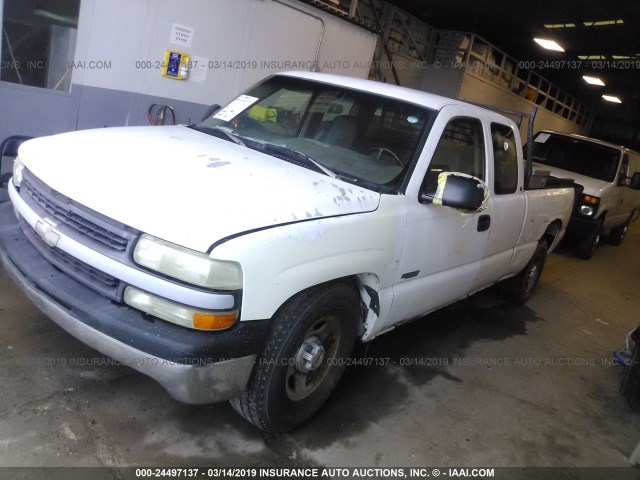 2GCEC19W6X1213639 - 1999 CHEVROLET SILVERADO C1500 WHITE photo 2