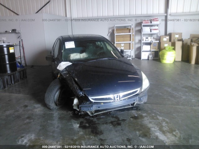 1HGCM55127A037119 - 2007 HONDA ACCORD VALUE BLUE photo 6