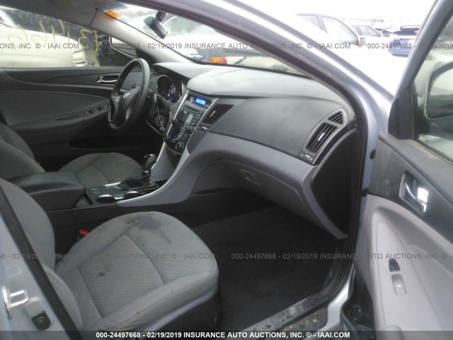 5NPEB4AC2DH643362 - 2013 HYUNDAI SONATA GLS BLACK photo 5