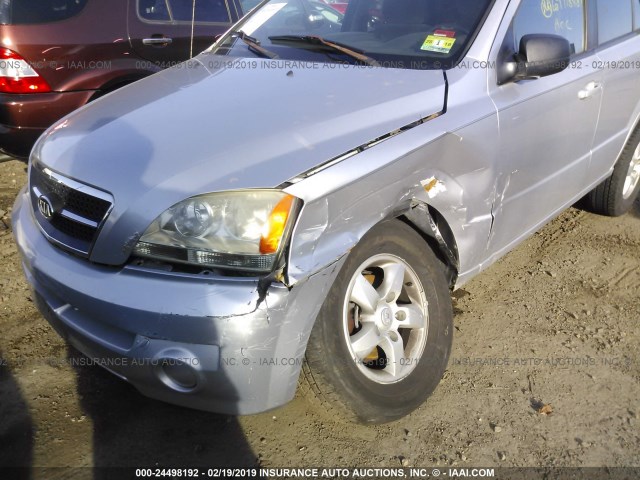 KNDJC733765633813 - 2006 KIA SORENTO EX/LX SILVER photo 6