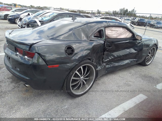 2G1FA1E35D9182993 - 2013 CHEVROLET CAMARO LS GRAY photo 4