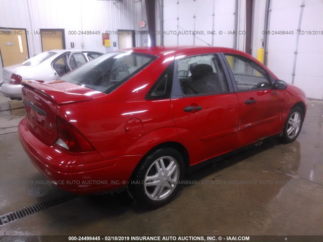 1FAFP34P42W159785 - 2002 FORD FOCUS SE/SE COMFORT RED photo 4