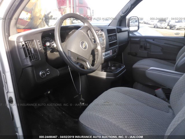 1GBHG31C591106657 - 2009 CHEVROLET EXPRESS G3500  Unknown photo 5