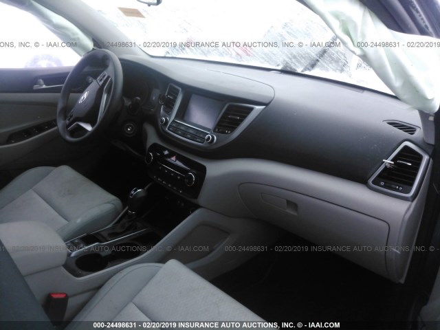 KM8J3CA42JU675949 - 2018 HYUNDAI TUCSON LIMITED/SPORT AND ECO/SE GRAY photo 5