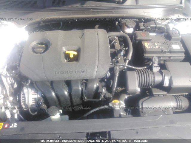 3KPF54AD4KE033324 - 2019 KIA FORTE EX WHITE photo 10