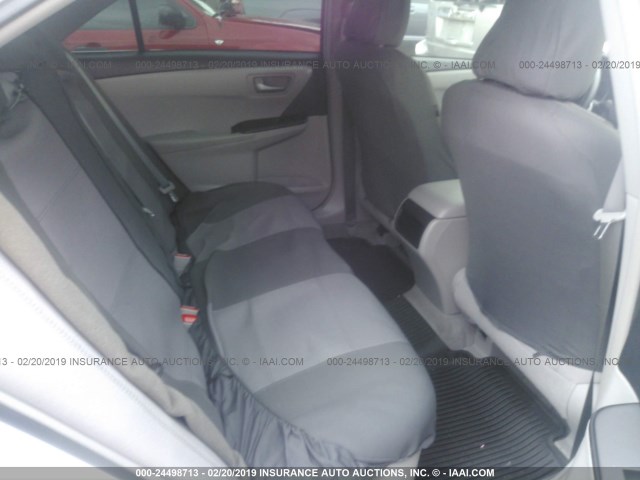 4T1BF1FK7HU450377 - 2017 TOYOTA CAMRY LE/XLE/SE/XSE 白色 照片 8