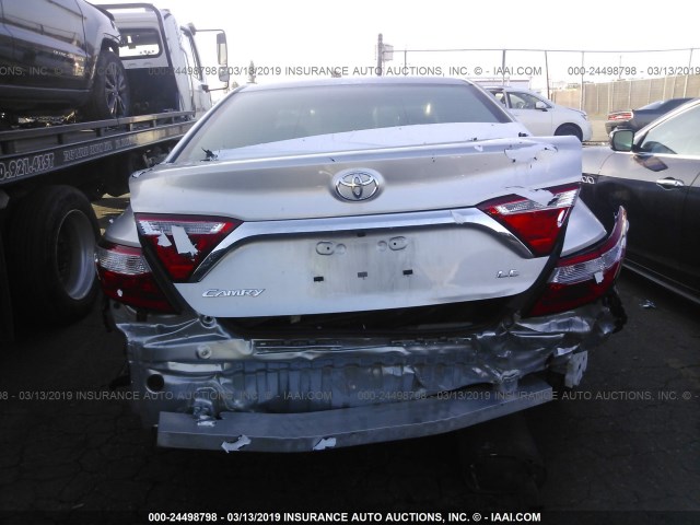 4T4BF1FK0GR517356 - 2016 TOYOTA CAMRY LE/XLE/SE/XSE SILVER photo 6