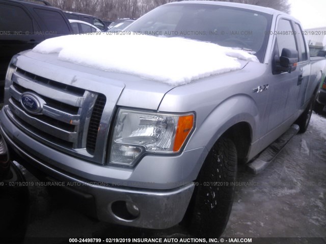 1FTEX1C85AFA82265 - 2010 FORD F150 SUPER CAB SILVER photo 2