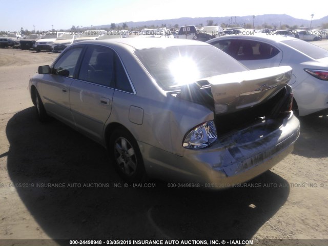 4T1BF28B9YU008185 - 2000 TOYOTA AVALON XL/XLS GOLD photo 3