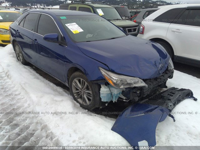 4T1BF1FKXGU530044 - 2016 TOYOTA CAMRY LE/XLE/SE/XSE ლურჯი ფოტო 1