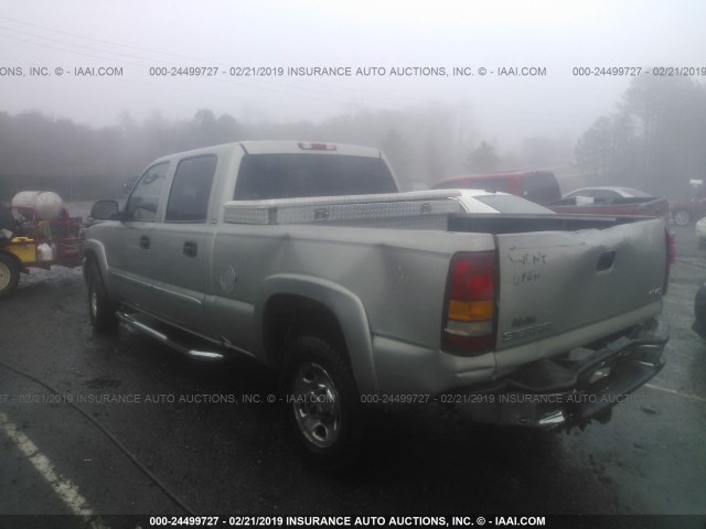 1GTGC13U63F204927 - 2003 GMC SIERRA C1500 HEAVY DUTY SILVER photo 3