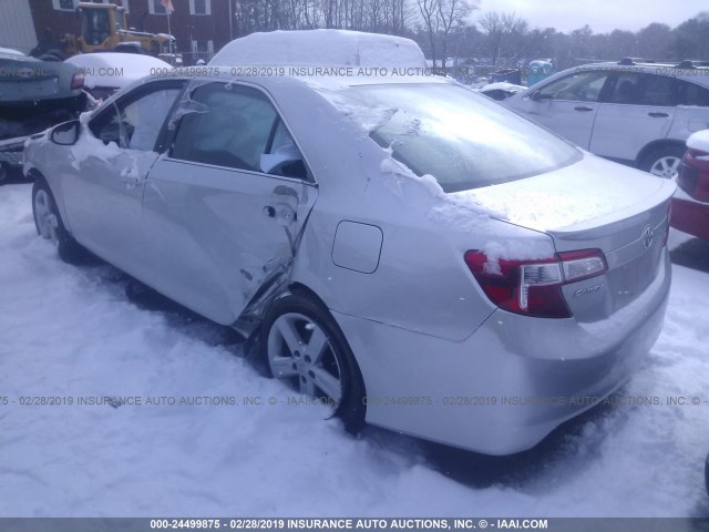 4T1BF1FK0CU144324 - 2012 TOYOTA CAMRY SE/LE/XLE 银色 照片 3