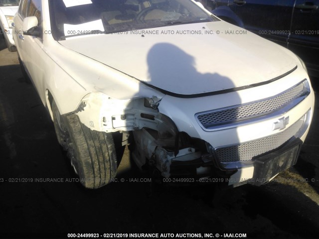 1G1ZE5E7XA4130429 - 2010 CHEVROLET MALIBU LTZ WHITE photo 6