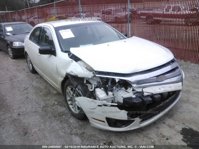 3FAHP0GA1CR380439 - 2012 FORD FUSION S WHITE photo 1