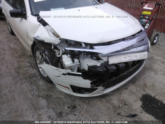 3FAHP0GA1CR380439 - 2012 FORD FUSION S WHITE photo 6