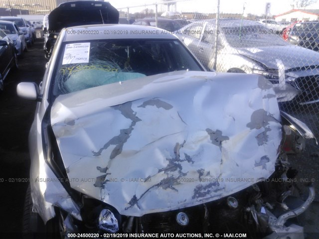 JTHBD192520058288 - 2002 LEXUS IS 300 SILVER photo 10