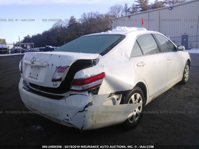 4T4BF3EK0BR209819 - 2011 TOYOTA CAMRY SE/LE/XLE 白色 照片 4