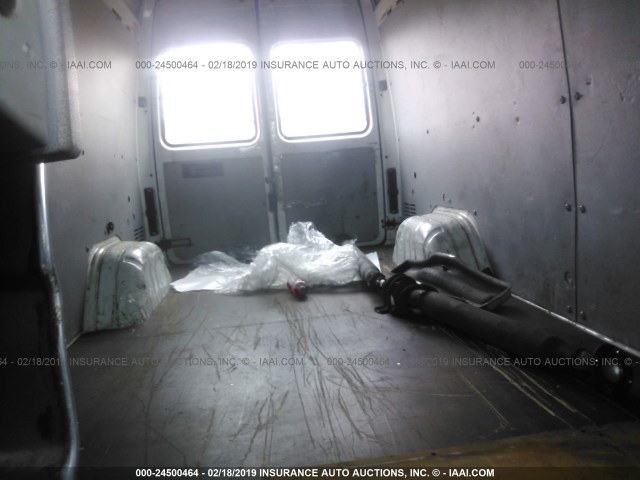 WDYPD644355810076 - 2005 FREIGHTLINER Sprinter 2500 WHITE photo 8