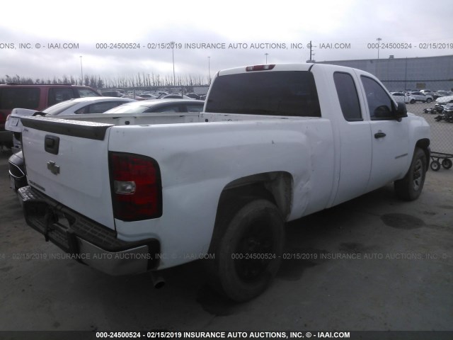 1GCEC19C27Z577652 - 2007 CHEVROLET SILVERADO C1500 WHITE photo 4