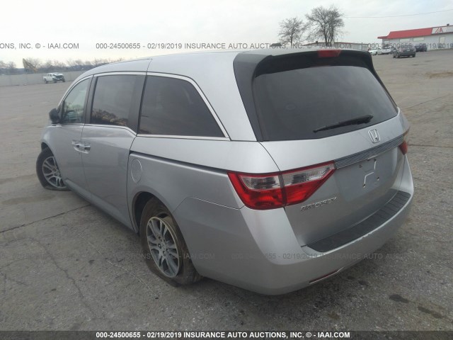 5FNRL5H68BB035863 - 2011 HONDA ODYSSEY EXL SILVER photo 3