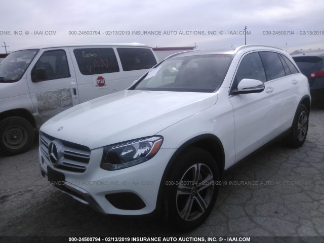 WDC0G4JB3HF222795 - 2017 MERCEDES-BENZ GLC 300 WHITE photo 2