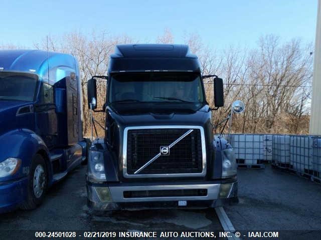 4V4NC9EJ6AN291857 - 2010 VOLVO VN Unknown photo 2