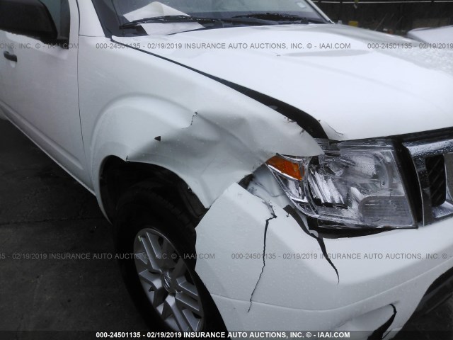 1N6AD0ER6KN730174 - 2019 NISSAN FRONTIER WHITE photo 6