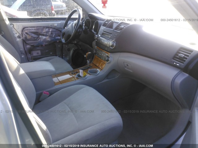 JTEEW41A782001807 - 2008 TOYOTA HIGHLANDER HYBRID SILVER photo 5