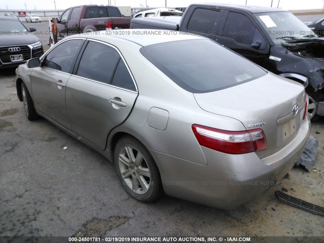 4T1BE46K19U319435 - 2009 TOYOTA CAMRY SE/LE/XLE SILVER photo 3