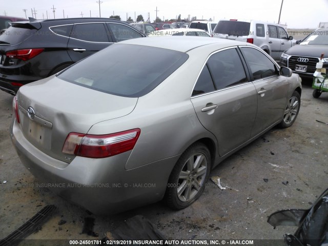 4T1BE46K19U319435 - 2009 TOYOTA CAMRY SE/LE/XLE SILVER photo 4